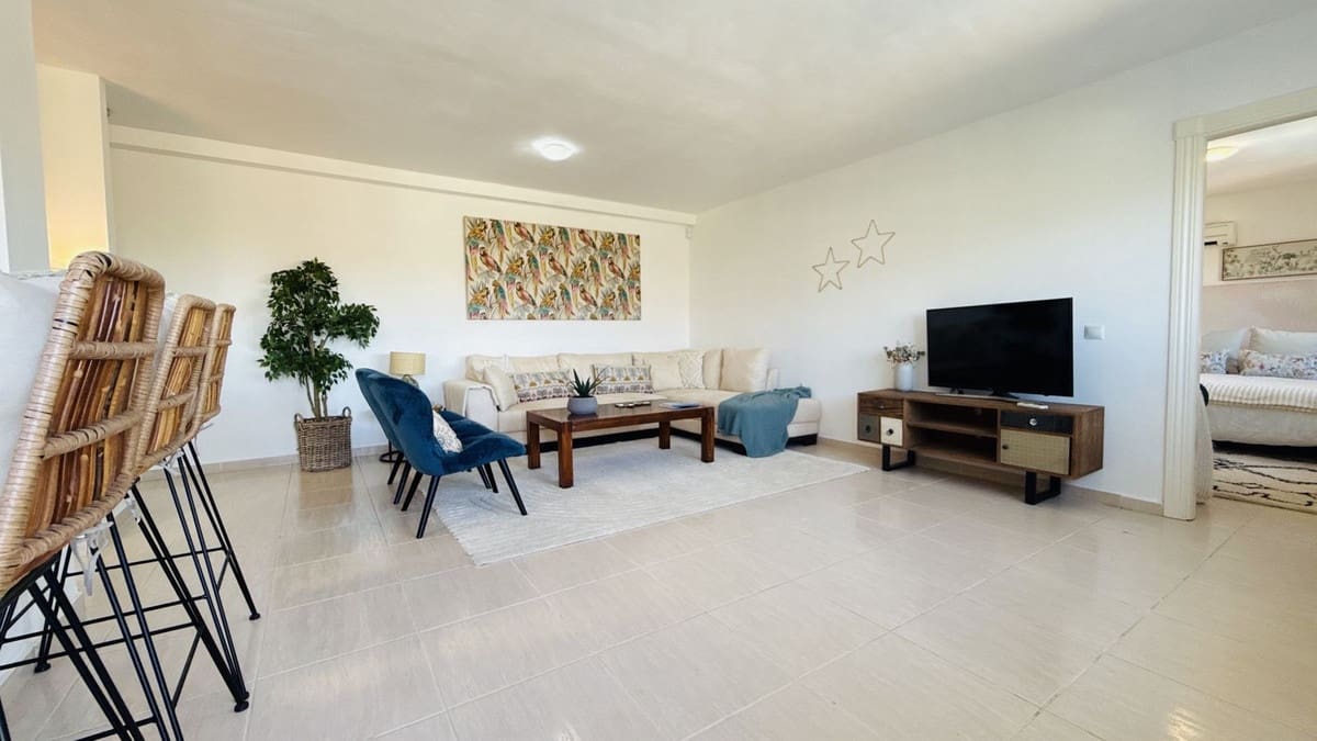 6 bedroom Villa for sale in La Cala Golf with pool garage - € 1,295,000 (Ref: 9539072)
