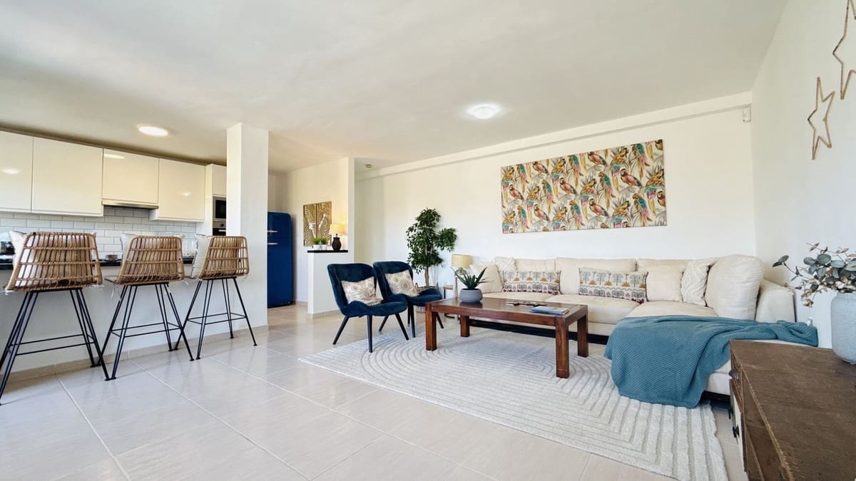 6 bedroom Villa for sale in La Cala Golf with pool garage - € 1,295,000 (Ref: 9539072)