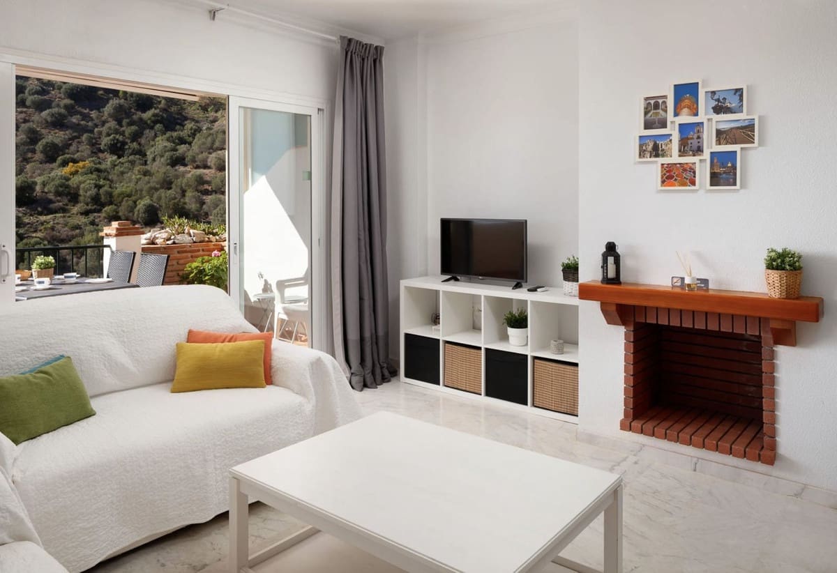 2 slaapkamer Appartement te koop in Calahonda met zwembad garage - € 269.000 (Ref: 9563768)