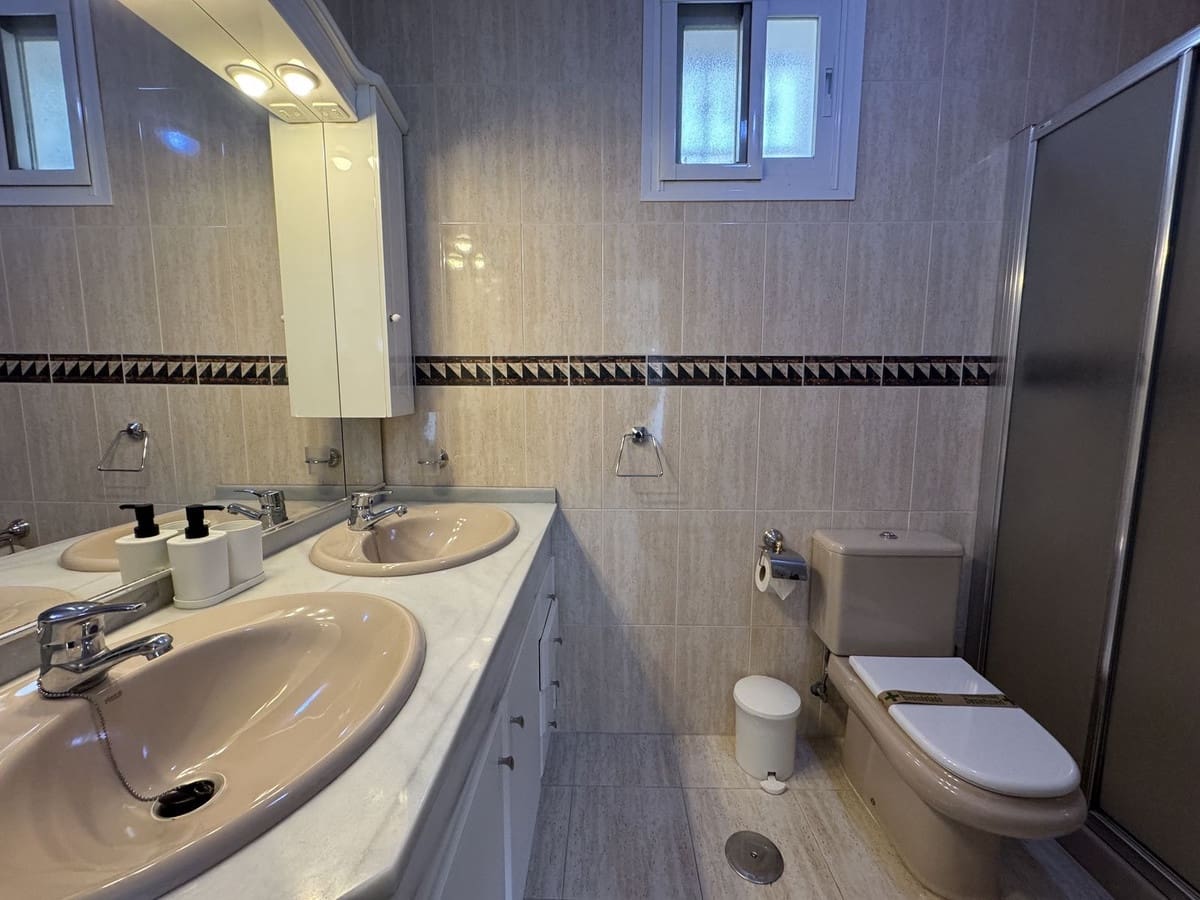 2 slaapkamer Appartement te koop in Calahonda met zwembad garage - € 269.000 (Ref: 9563768)