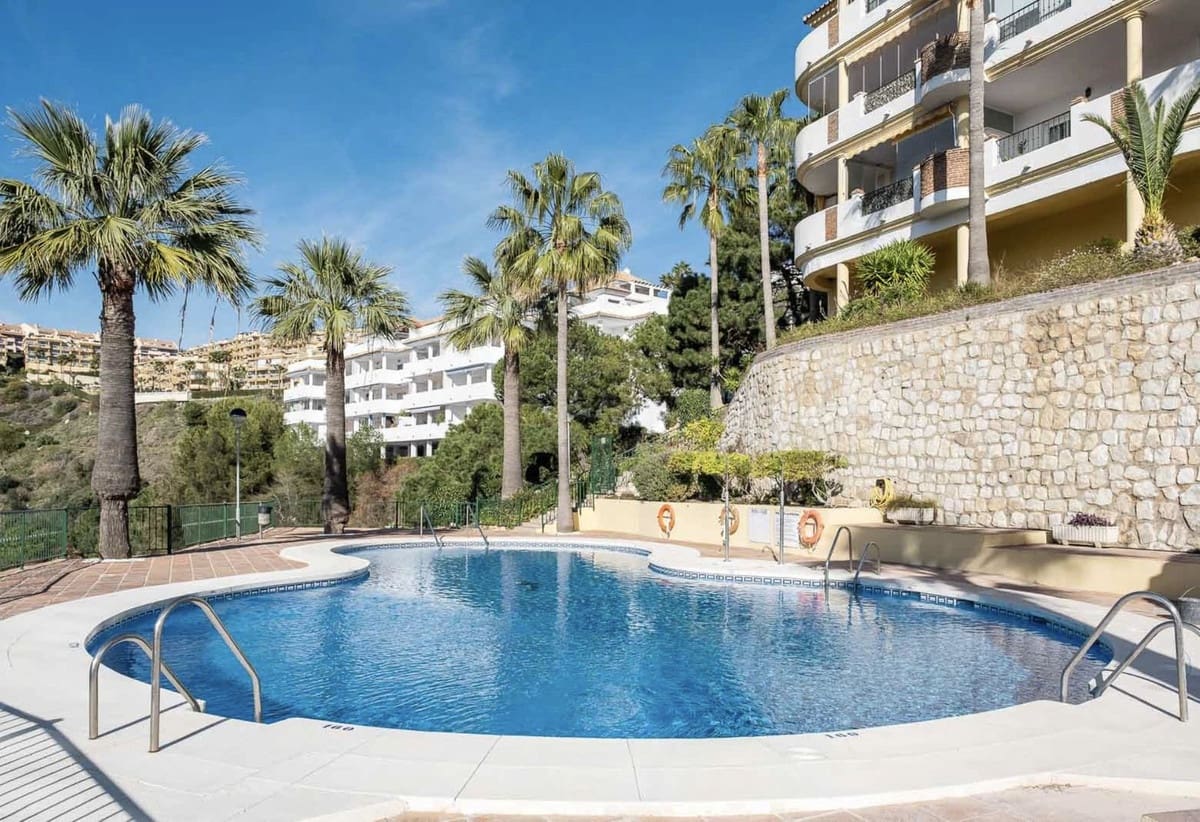 2 slaapkamer Appartement te koop in Calahonda met zwembad garage - € 269.000 (Ref: 9563768)