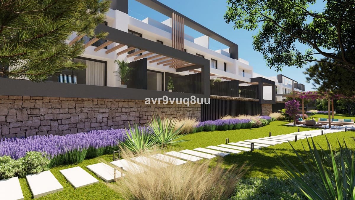 3 bedroom Townhouse for sale in El Faro with pool garage - € 999,000 (Ref: 9563994)