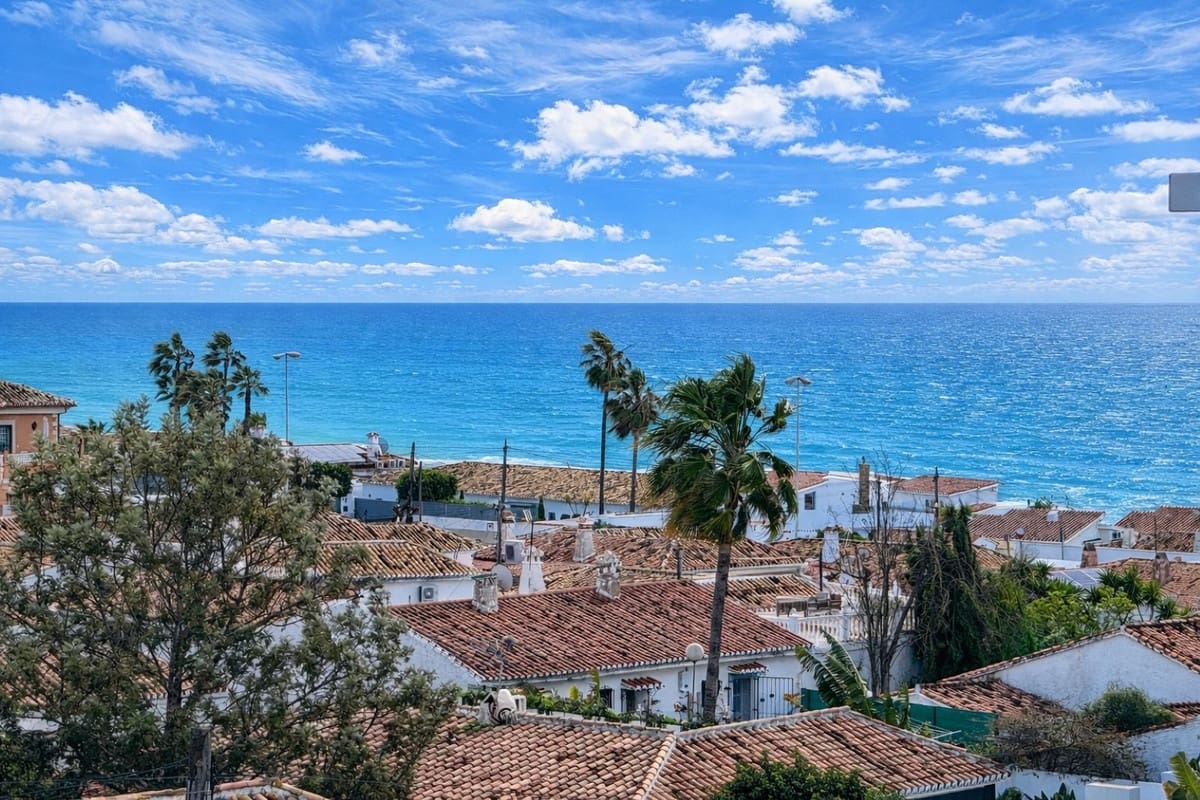 1 soveværelse Penthouse til salg i La Cala de Mijas med swimmingpool - € 215.000 (Ref: 9583582)