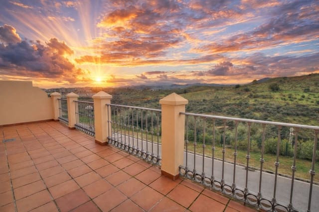 3 chambre Maison de Ville à vendre à Mijas Golf, Mijas avec piscine garage - 450 000 € (Ref: 9591943)