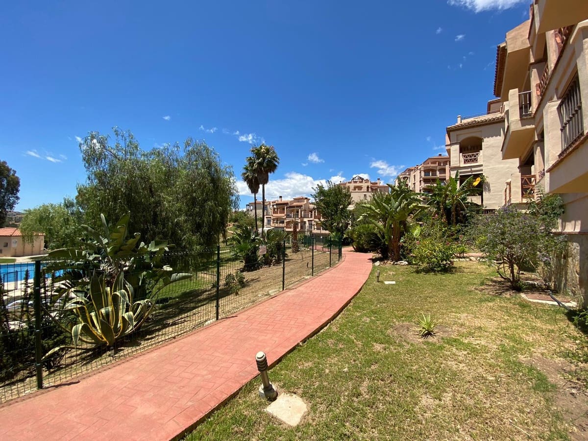 3 soveværelse Byhus til salg i Mijas Golf med swimmingpool garage - € 450.000 (Ref: 9591943)