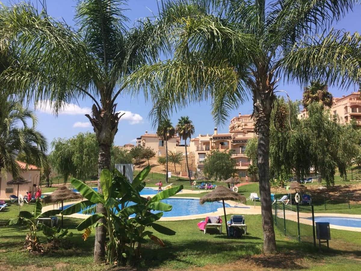 3 soveværelse Byhus til salg i Mijas Golf med swimmingpool garage - € 450.000 (Ref: 9591943)