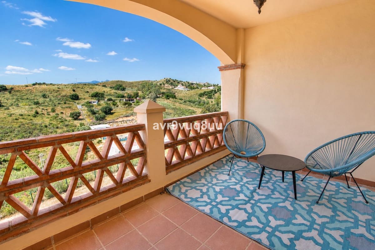 3 bedroom Townhouse for sale in Mijas Golf with pool garage - € 425,000 (Ref: 9591943)