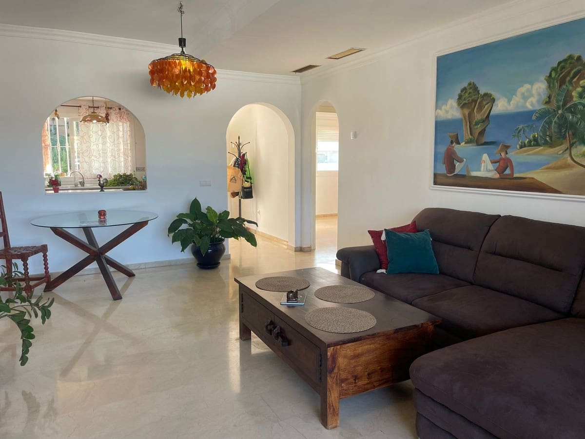 3 slaapkamer Appartement te koop in Riviera del Sol met zwembad garage - € 332.000 (Ref: 9596725)