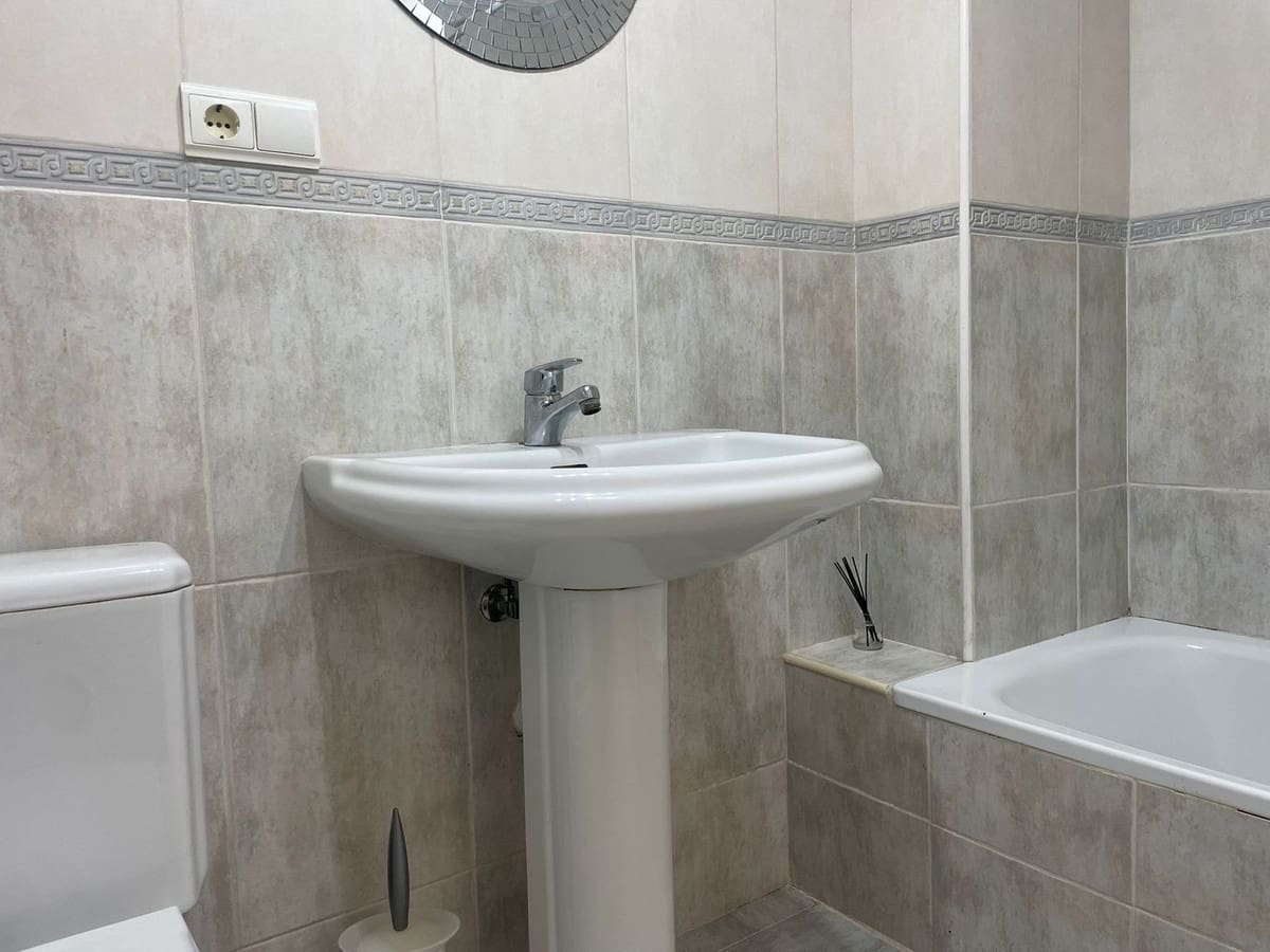 3 slaapkamer Appartement te koop in Riviera del Sol met zwembad garage - € 332.000 (Ref: 9596725)