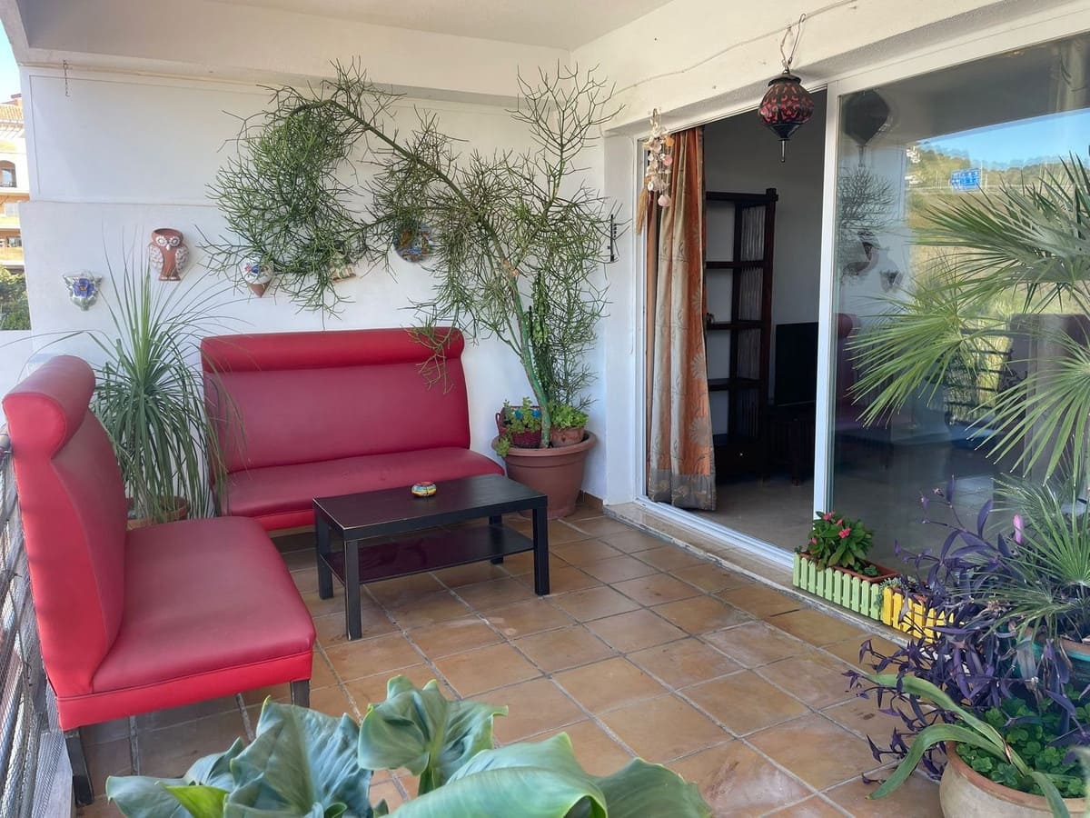 3 slaapkamer Appartement te koop in Riviera del Sol met zwembad garage - € 332.000 (Ref: 9596725)