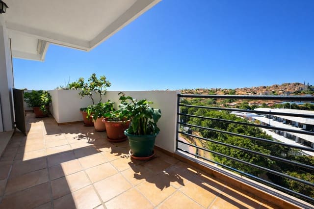 Apartamento de 3 habitaciones en Riviera del Sol, Mijas en venta con piscina garaje - 332.000 € (Ref: 9596725)