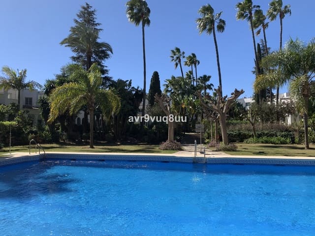 2 bedroom Penthouse for sale in Mijas Golf, Mijas with pool garage - € 289,950 (Ref: 9614230)