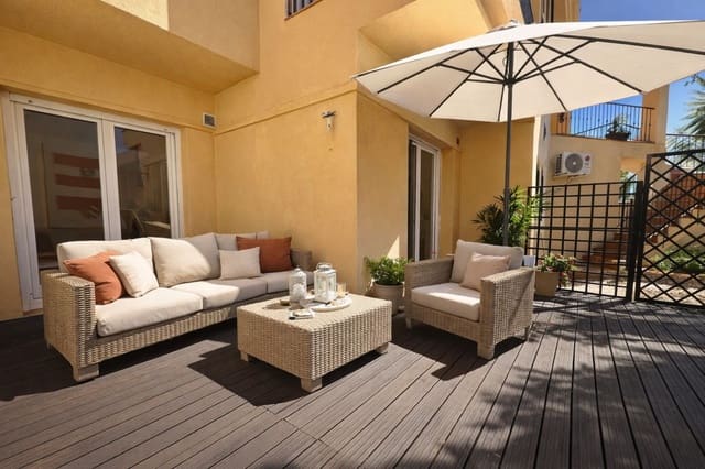 4 chambre Villa/Maison Semi-Mitoyenne à vendre à Riviera del Sol, Mijas avec piscine garage - 469 950 € (Ref: 9618707)