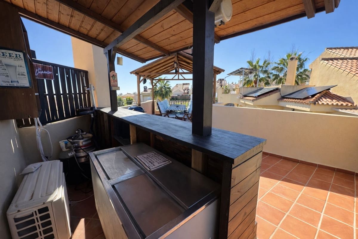 4 bedroom Semi-detached Villa for sale in Riviera del Sol with pool garage - € 469,950 (Ref: 9618707)