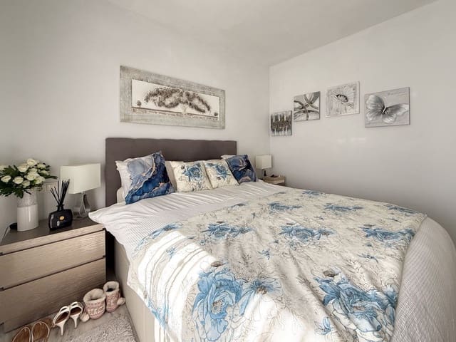 2 makuuhuone Huoneisto myytävänä paikassa Málaga kaupunki mukana uima-altaan - 349 000 € (Ref: 9622281)