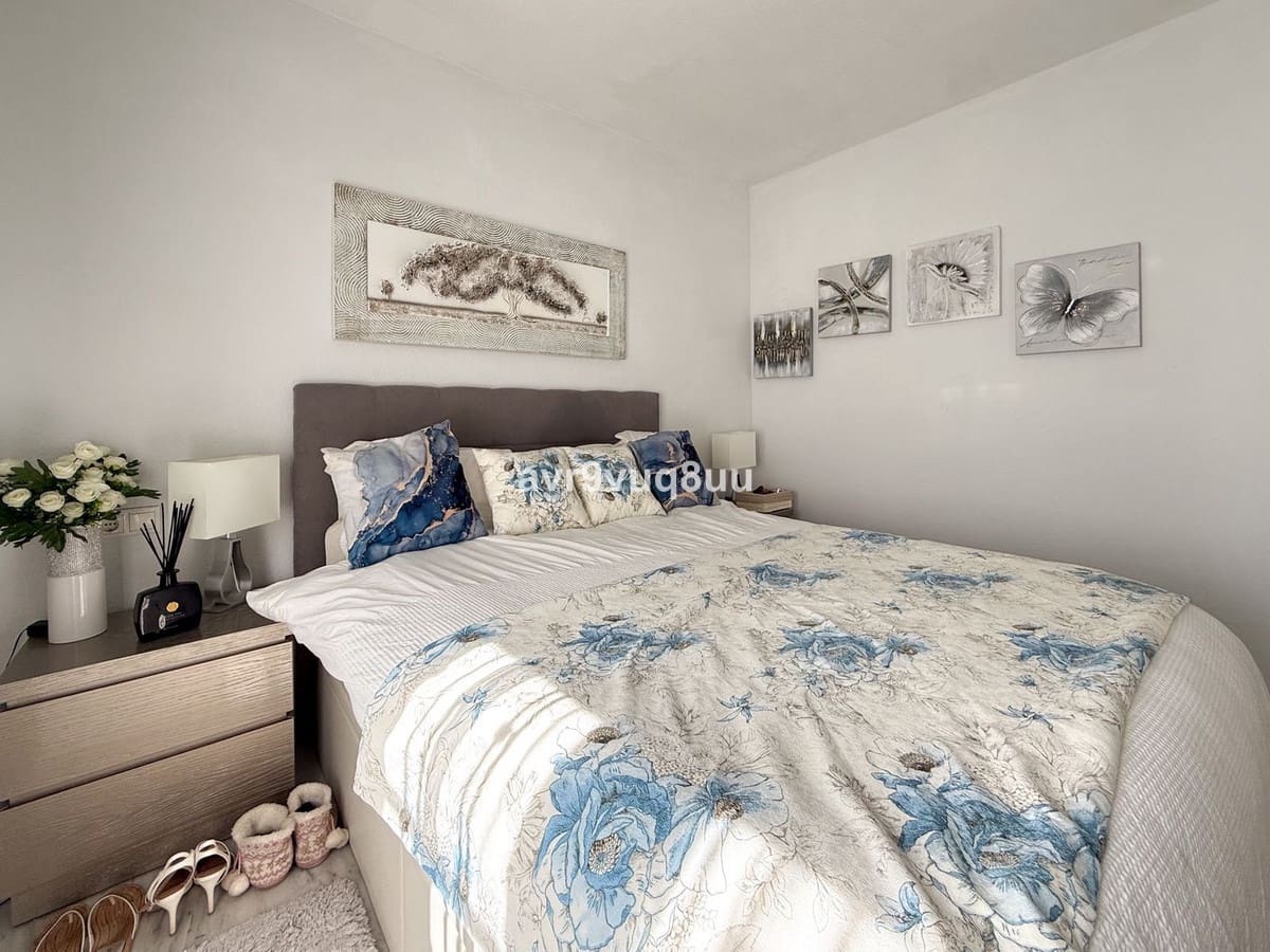 2 makuuhuone Huoneisto myytävänä paikassa Malaga kaupunki mukana uima-altaan - 340 000 € (Ref: 9622281)