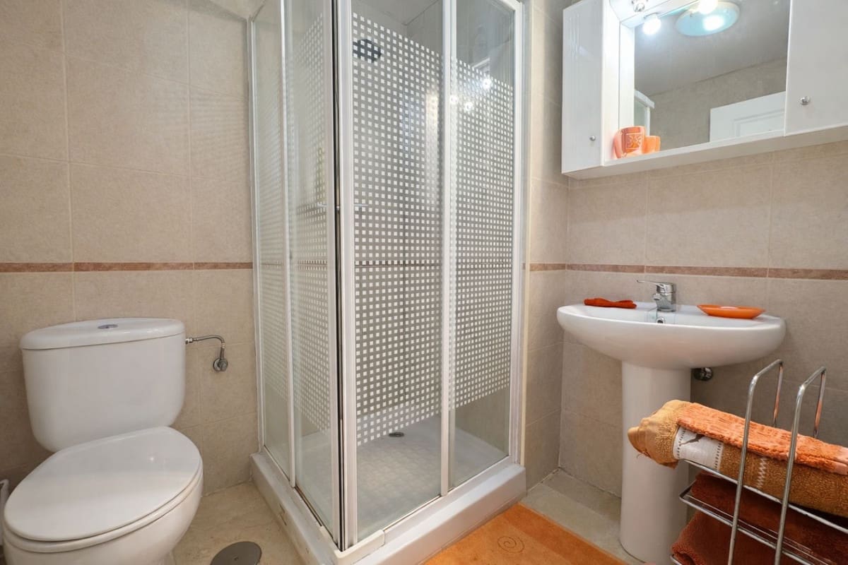 2 makuuhuone Huoneisto myytävänä paikassa Riviera del Sol mukana uima-altaan 
autotalli - 275 000 € (Ref: 9635162)