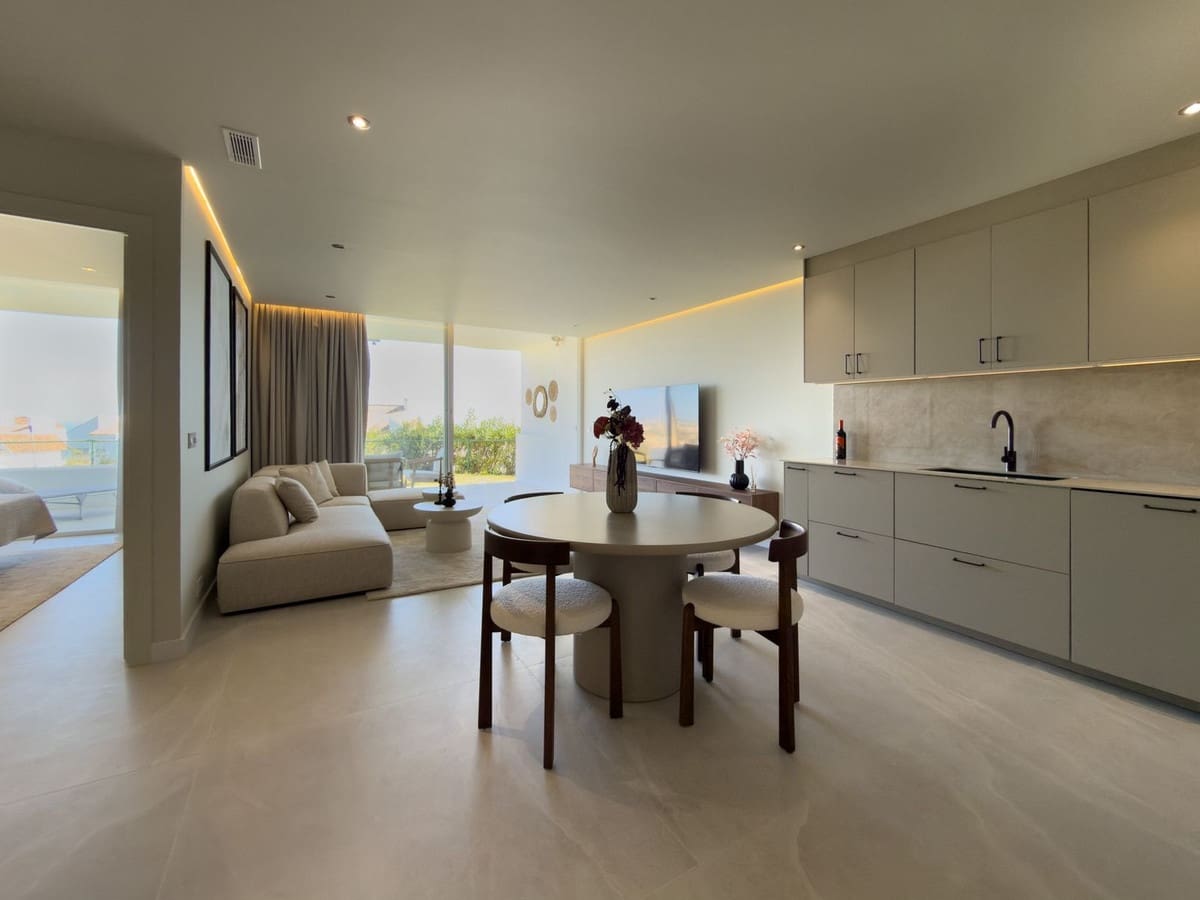 3 bedroom Apartment for sale in Miraflores with pool garage - € 545,000 (Ref: 9637995)