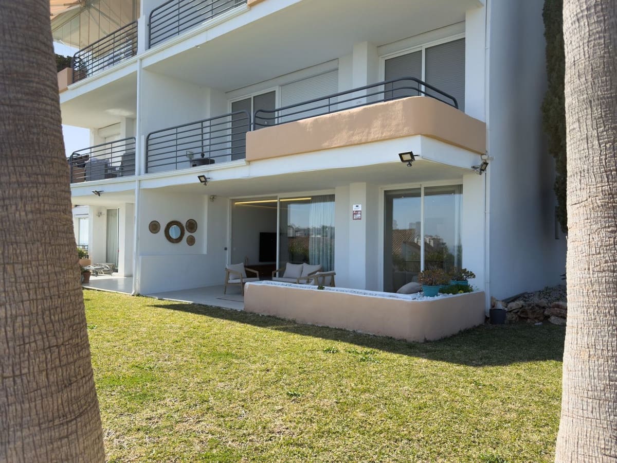 3 bedroom Apartment for sale in Miraflores with pool garage - € 545,000 (Ref: 9637995)