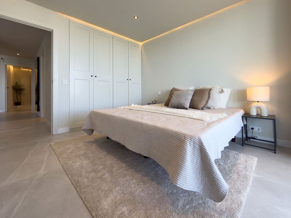 3 quarto Apartamento para venda em Miraflores com piscina garagem - 545 000 € (Ref: 9637995)