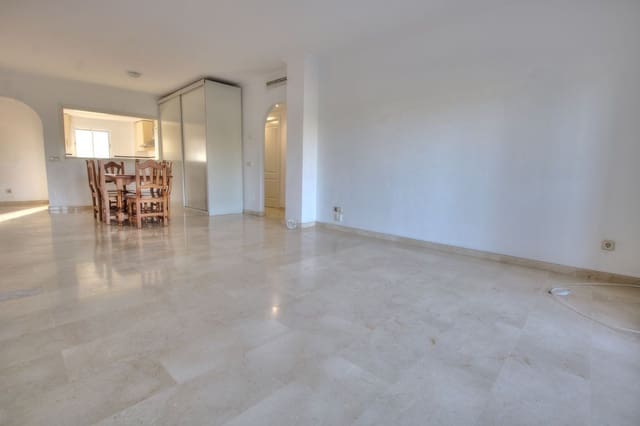 Apartamento de 3 habitaciones en Mijas Golf, Mijas en venta con piscina garaje - 275.000 € (Ref: 9665425)