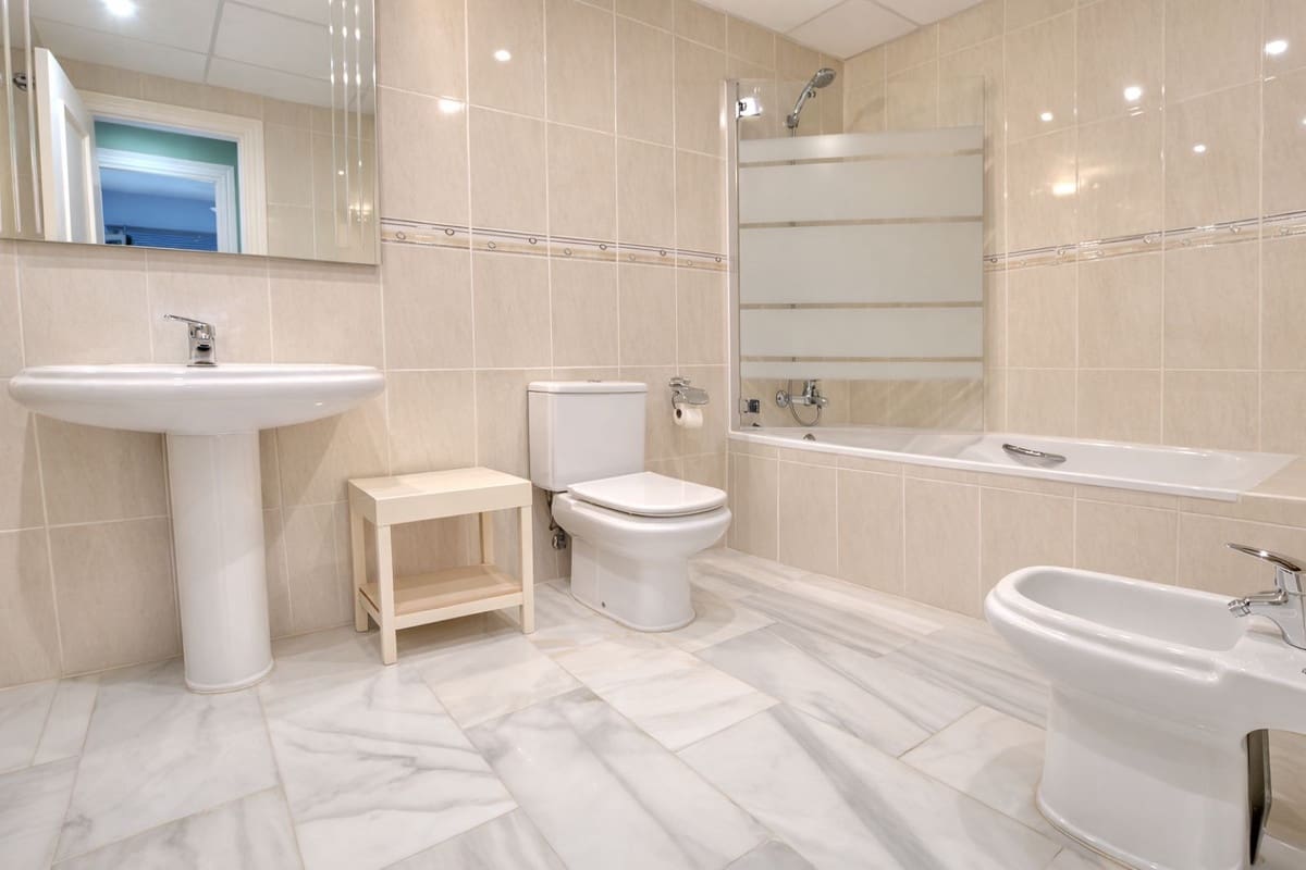 3 Zimmer Apartment zu verkaufen in Miraflores mit Pool Garage - 450.000 € (Ref: 9683291)