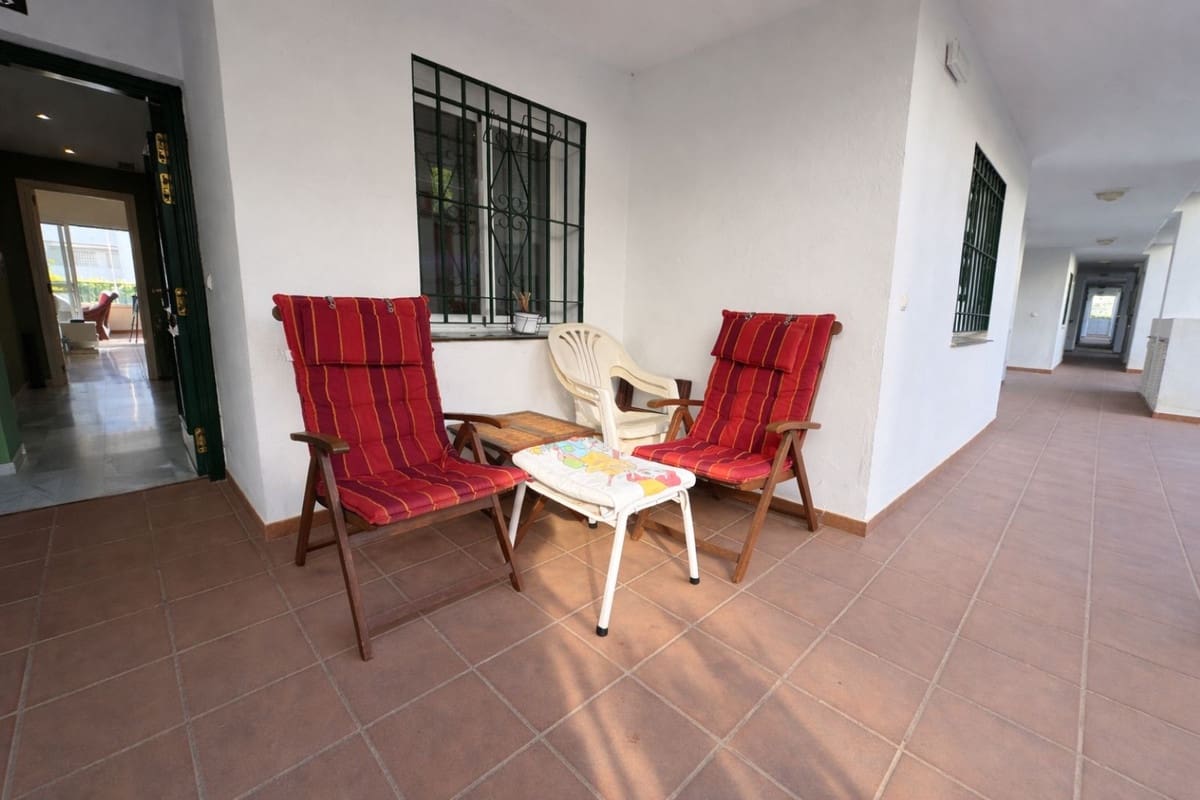 3 Zimmer Apartment zu verkaufen in Miraflores mit Pool Garage - 450.000 € (Ref: 9683291)