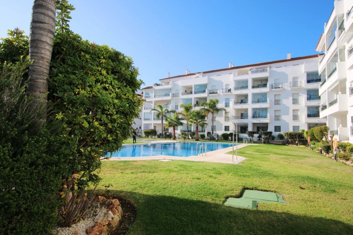 3 Zimmer Apartment zu verkaufen in Miraflores mit Pool Garage - 450.000 € (Ref: 9683291)