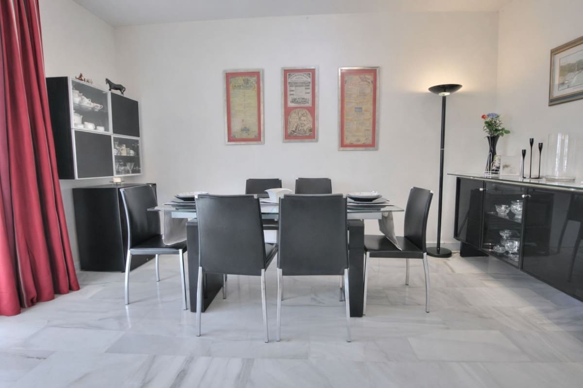 Apartamento de 3 habitaciones en Miraflores en venta con piscina garaje - 450.000 € (Ref: 9683291)