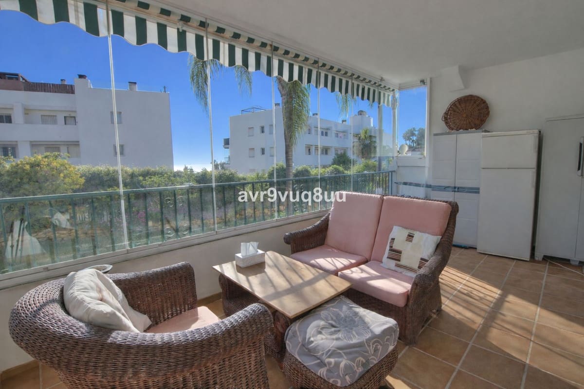3 bedroom Apartment for sale in Miraflores with pool garage - € 395,000 (Ref: 9683291)