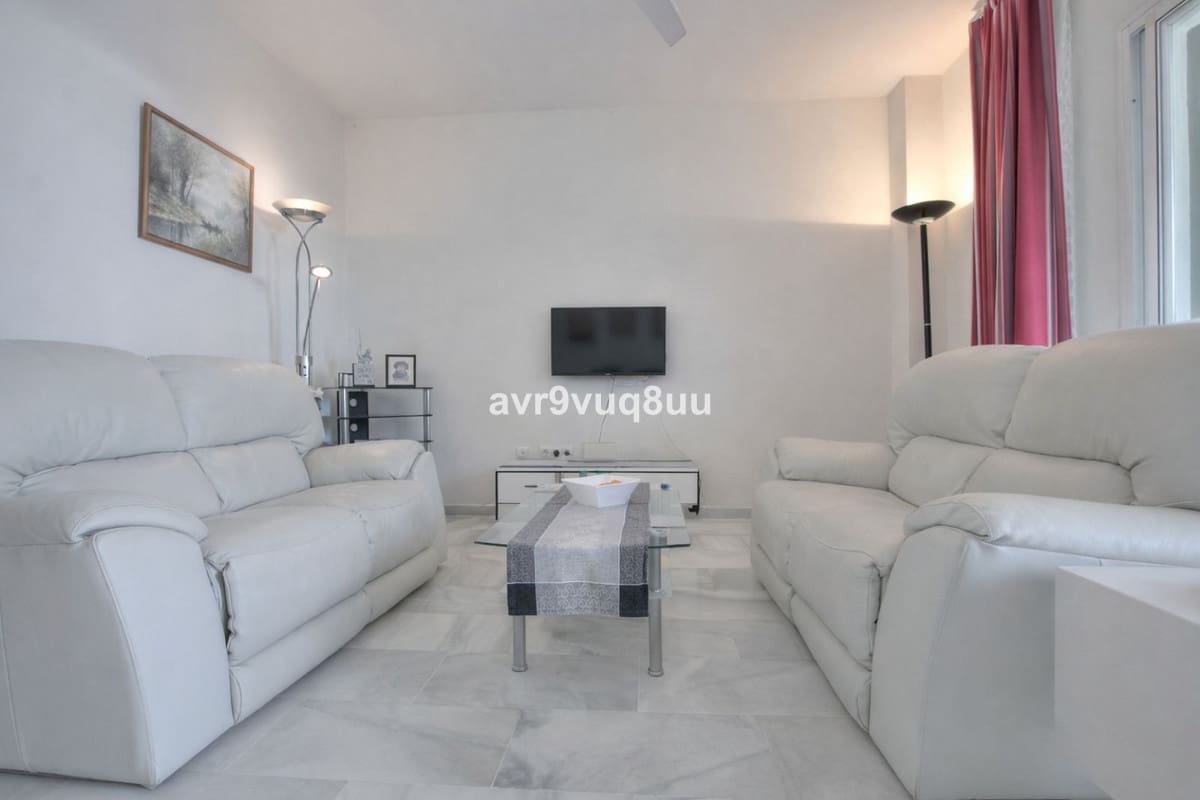 3 bedroom Apartment for sale in Miraflores with pool garage - € 395,000 (Ref: 9683291)