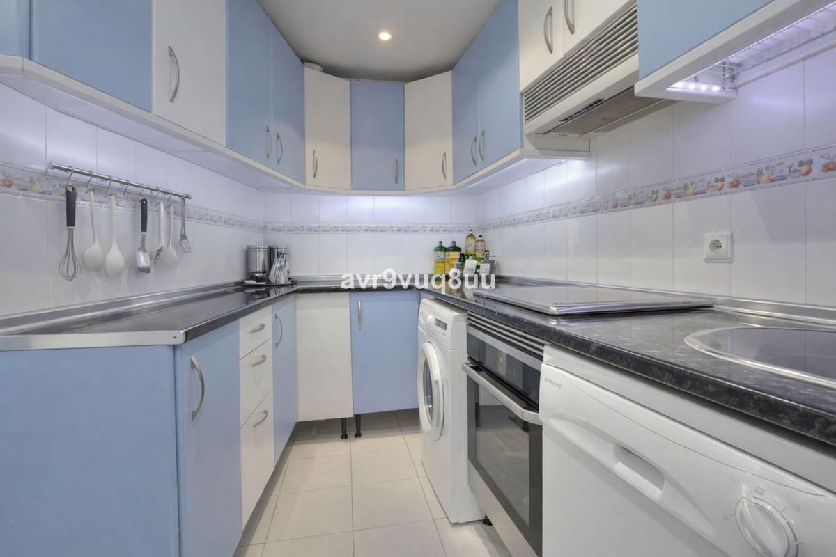 3 bedroom Apartment for sale in Miraflores with pool garage - € 395,000 (Ref: 9683291)