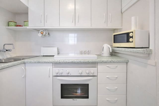 2 makuuhuone Kattohuoneisto myytävänä paikassa La Cala de Mijas, Mijas mukana uima-altaan 
autotalli - 265 000 € (Ref: 9683324)