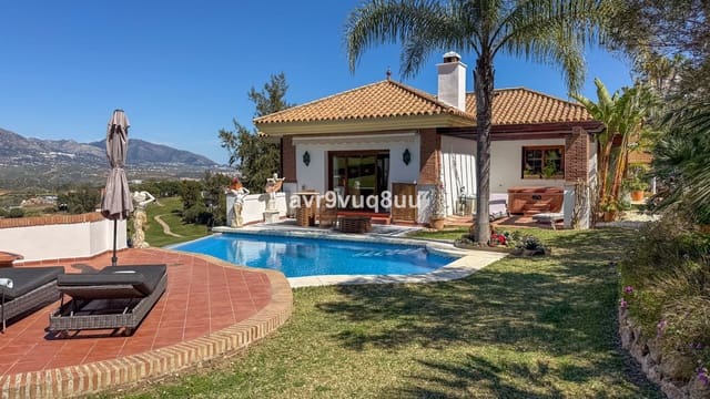 4 chambre Villa/Maison à vendre à La Cala Golf, Mijas avec piscine - 1 899 500 € (Ref: 9751101)