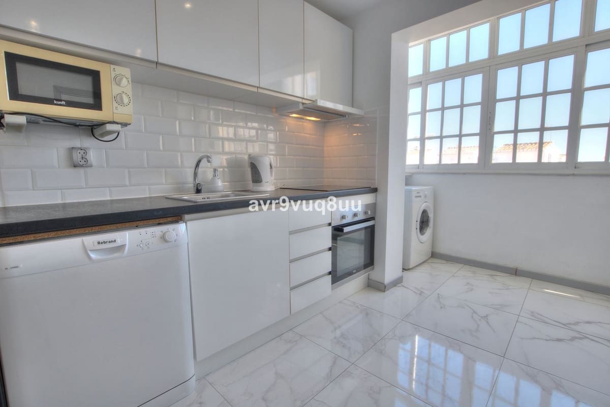 1 bedroom Apartment for sale in La Cala de Mijas - € 199,950 (Ref: 9770906)