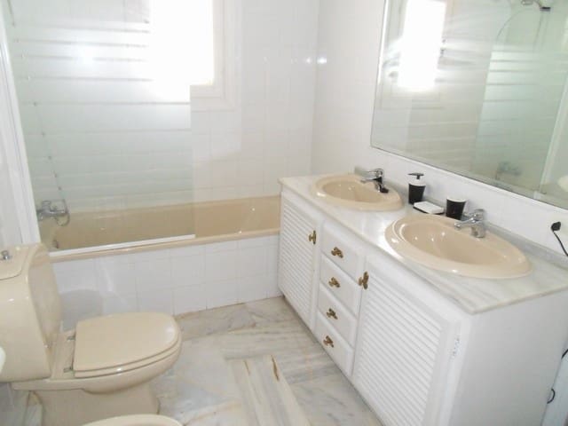 3 slaapkamer Huis te koop in La Cala de Mijas met zwembad - € 675.000 (Ref: 9770907)