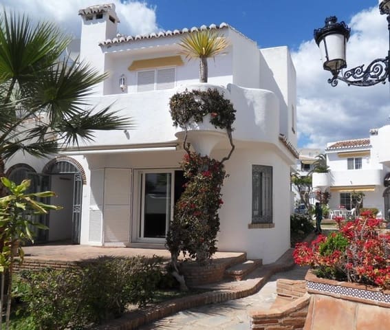 3 slaapkamer Huis te koop in La Cala de Mijas, Mijas met zwembad - € 675.000 (Ref: 9770907)