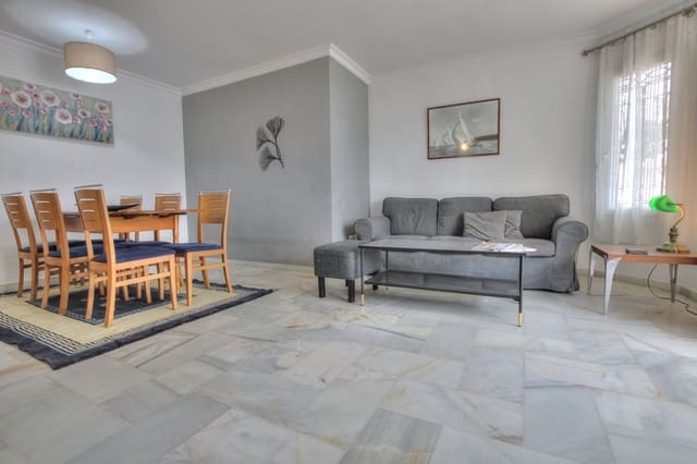 Casa de 3 habitaciones en La Cala de Mijas, Mijas en venta con piscina - 650.000 € (Ref: 9770907)