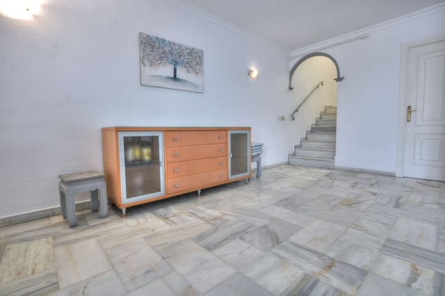 Casa de 3 habitaciones en La Cala de Mijas, Mijas en venta con piscina - 650.000 € (Ref: 9770907)