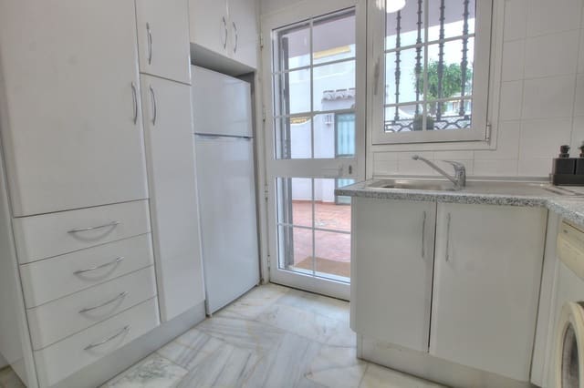 Casa de 3 habitaciones en La Cala de Mijas, Mijas en venta con piscina - 650.000 € (Ref: 9770907)