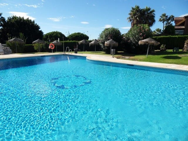 2 soveværelse Lejlighed til salg i La Cala de Mijas med swimmingpool - € 349.950 (Ref: 9771872)