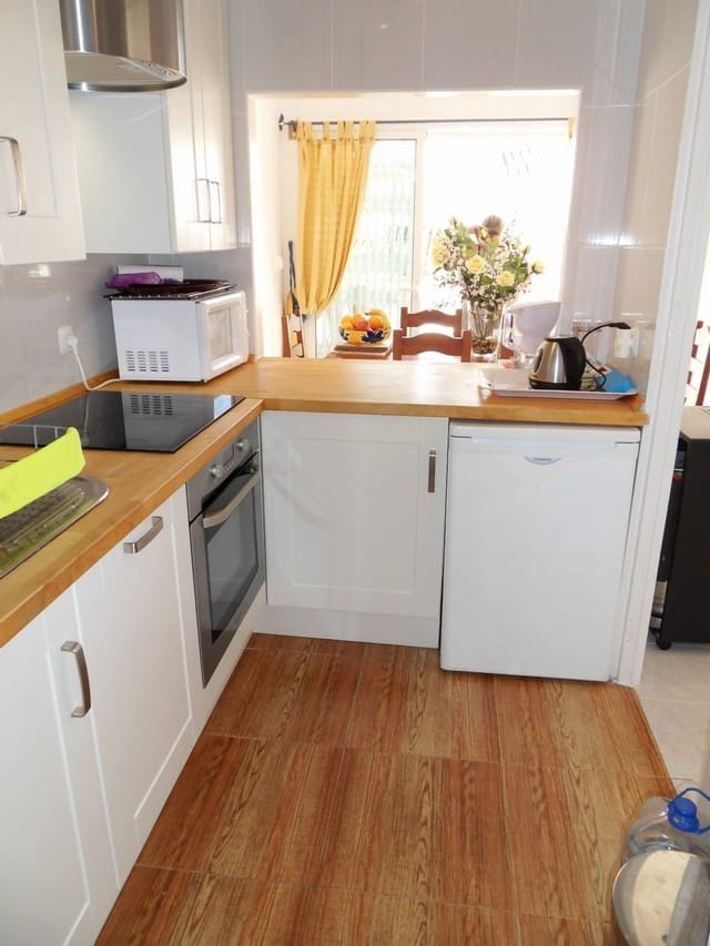 2 soveværelse Lejlighed til salg i La Cala de Mijas med swimmingpool - € 349.950 (Ref: 9771872)