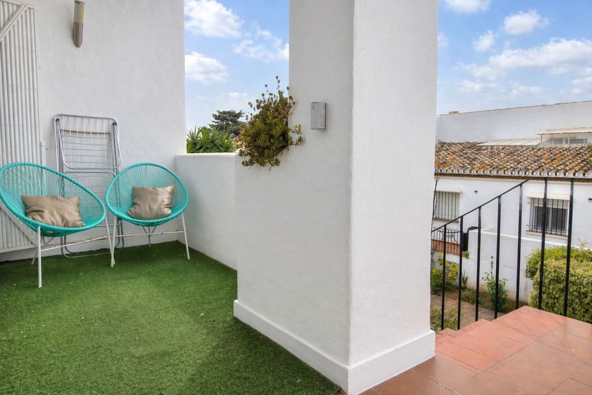 2 bedroom Apartment for sale in La Cala de Mijas with pool - € 325,000 (Ref: 9771872)