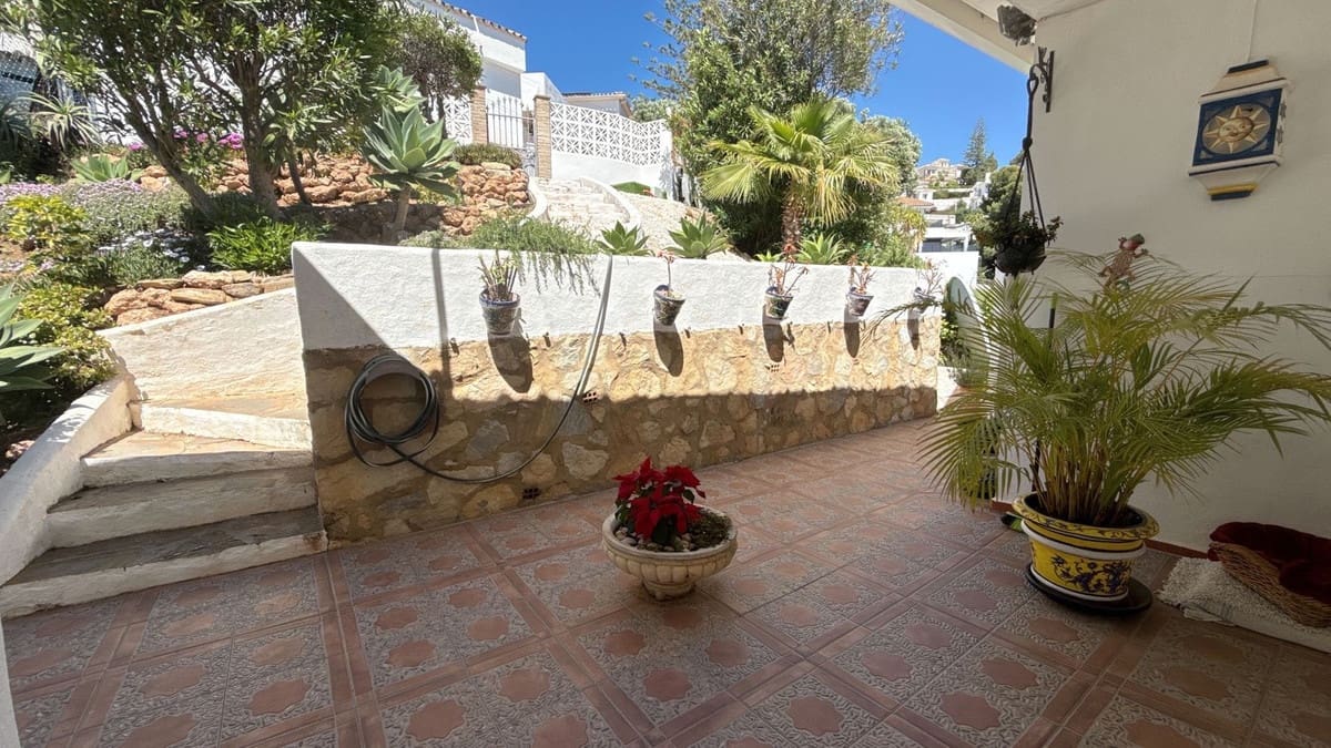 4 chambre Villa/Maison à vendre à La Cala de Mijas avec piscine - 899 950 € (Ref: 9780049)