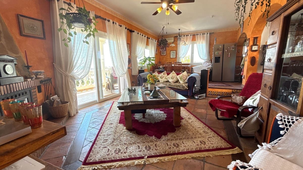 4 chambre Villa/Maison à vendre à La Cala de Mijas avec piscine - 899 950 € (Ref: 9780049)