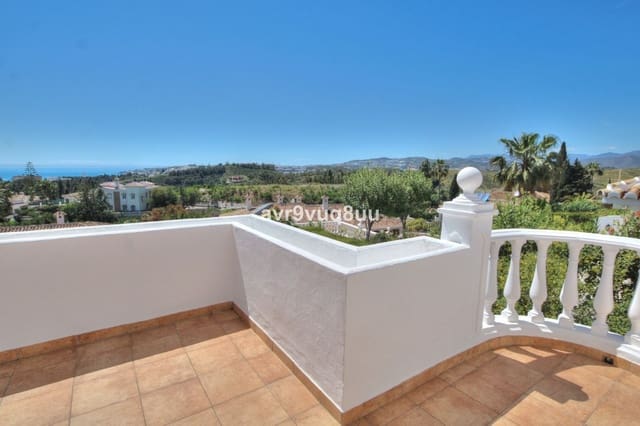 2 soveværelse Semi-Rækkehus til salg i El Chaparral, Mijas med swimmingpool - € 695.000 (Ref: 9784509)