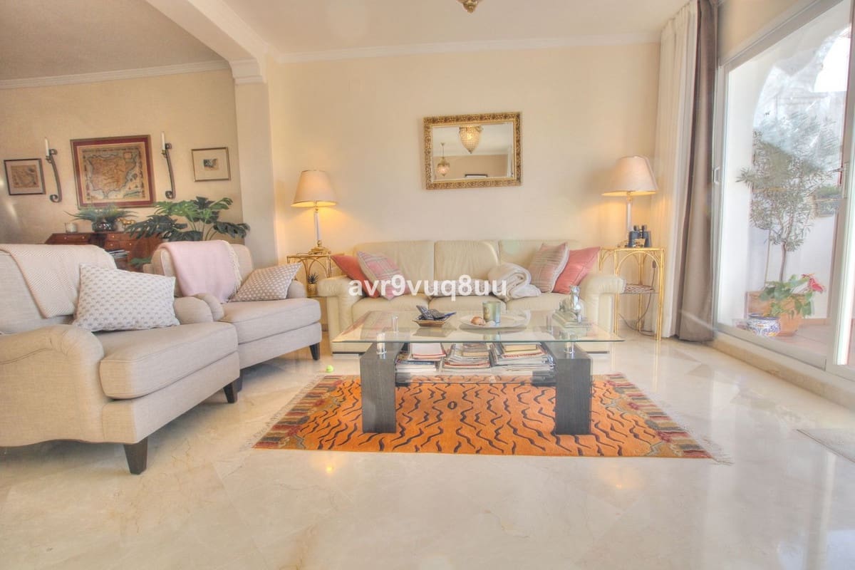 4 bedroom Penthouse for sale in Mijas Golf with pool garage - € 549,950 (Ref: 9789794)