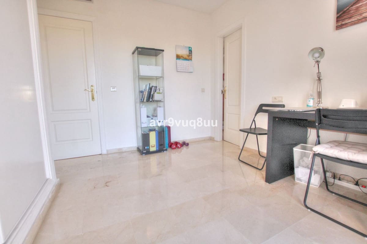 4 bedroom Penthouse for sale in Mijas Golf with pool garage - € 549,950 (Ref: 9789794)