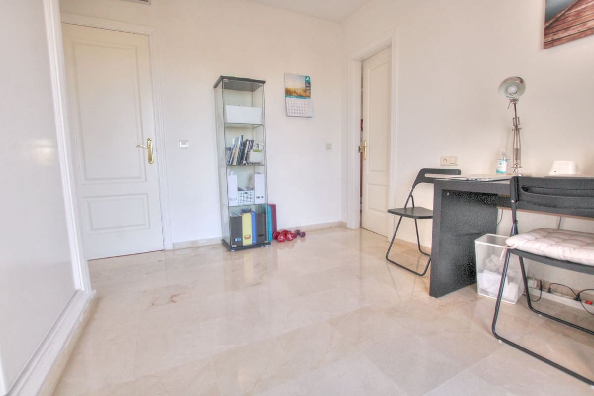 4 sovrum Takvåning till salu i Mijas Golf med pool garage - 549 950 € (Ref: 9789794)
