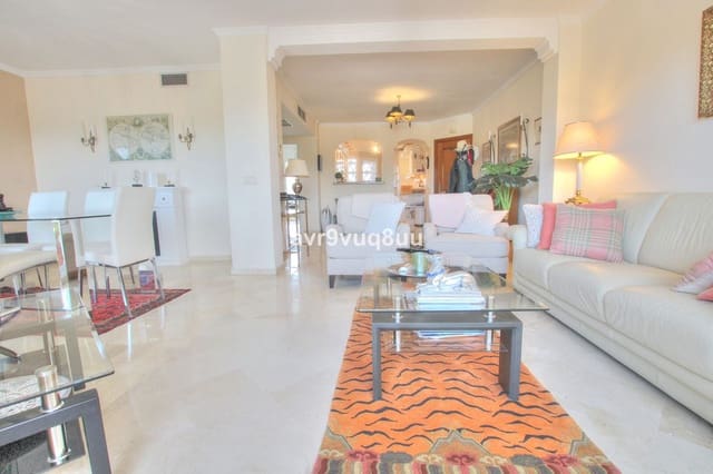Ático de 4 habitaciones en Mijas Golf, Mijas en venta con piscina garaje - 549.950 € (Ref: 9789794)